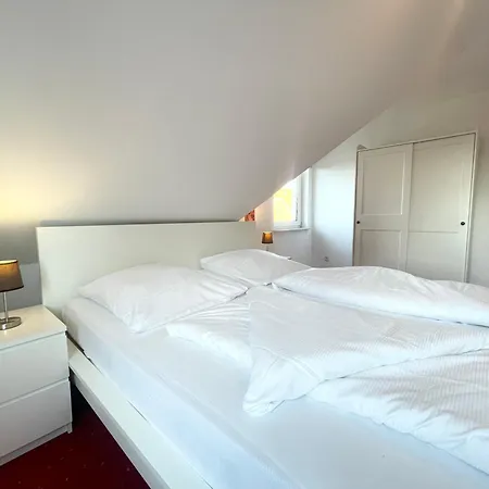 Haus Eversand Nr 1 *